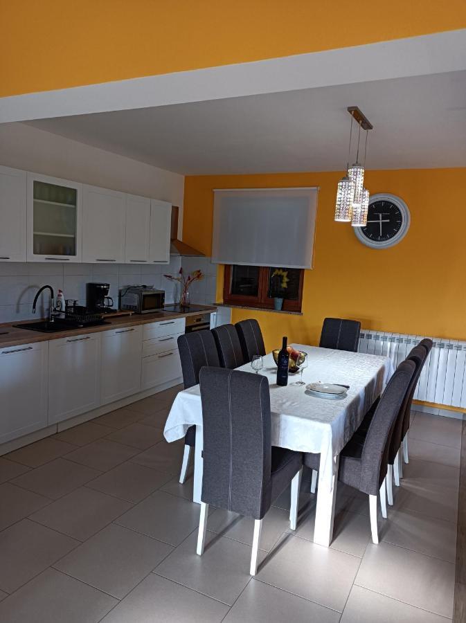 Apartman Biba Лабин Екстериор снимка